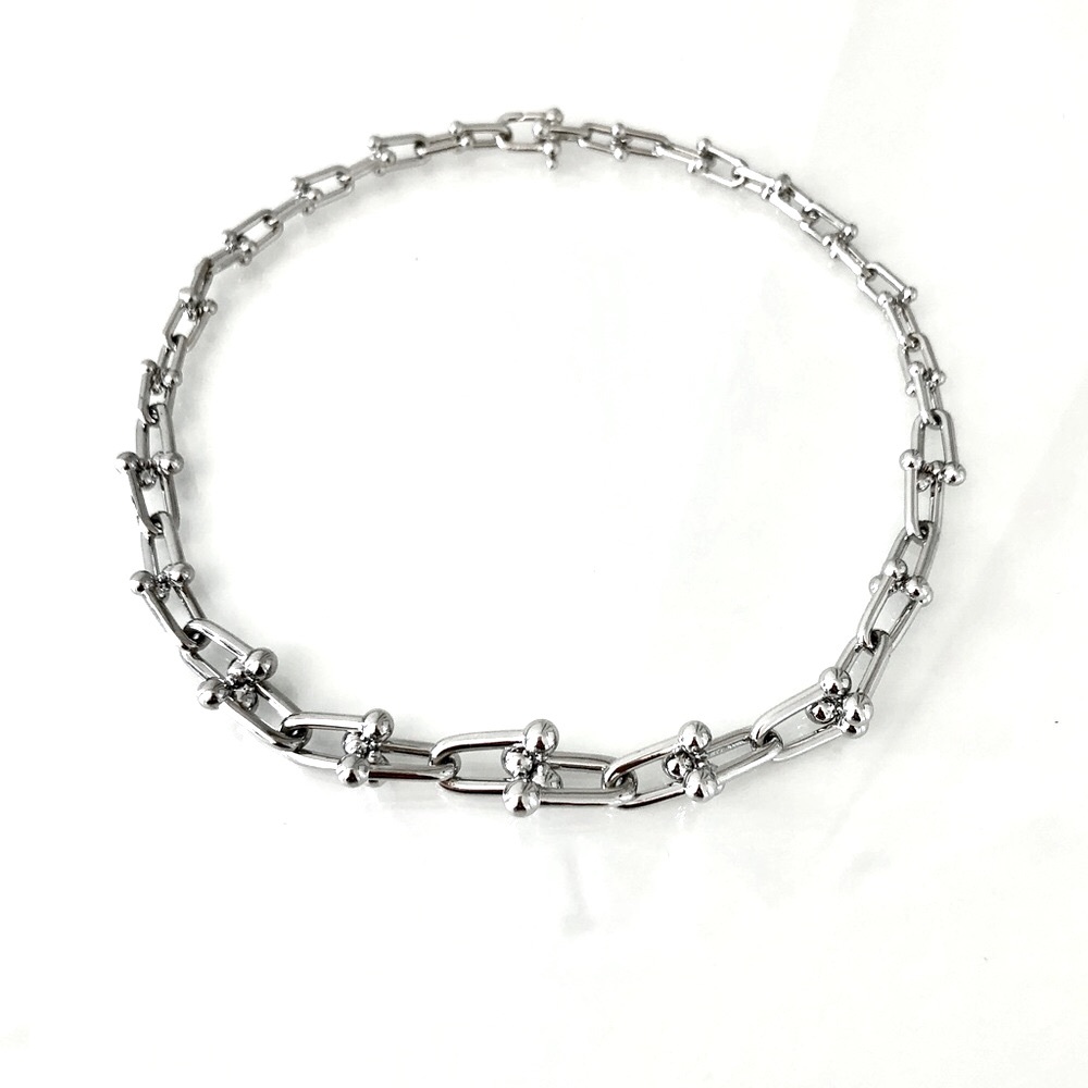Hardware Graduated Link Size Necklace - Picture 5 of 11